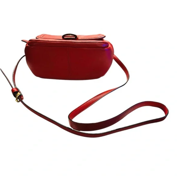 Coach Scarlet Leather Front Buckle Crossbody Bag - Picture 4 of 8